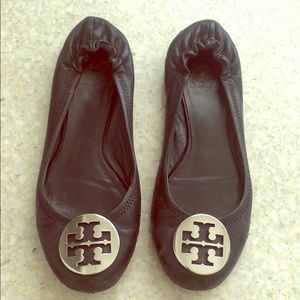 🔥SALE🔥Tory Burch Reva flat |black and silver | 7